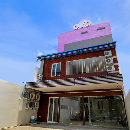 Super Oyo 168 K-15 Residence Surabaya Exteriör bild