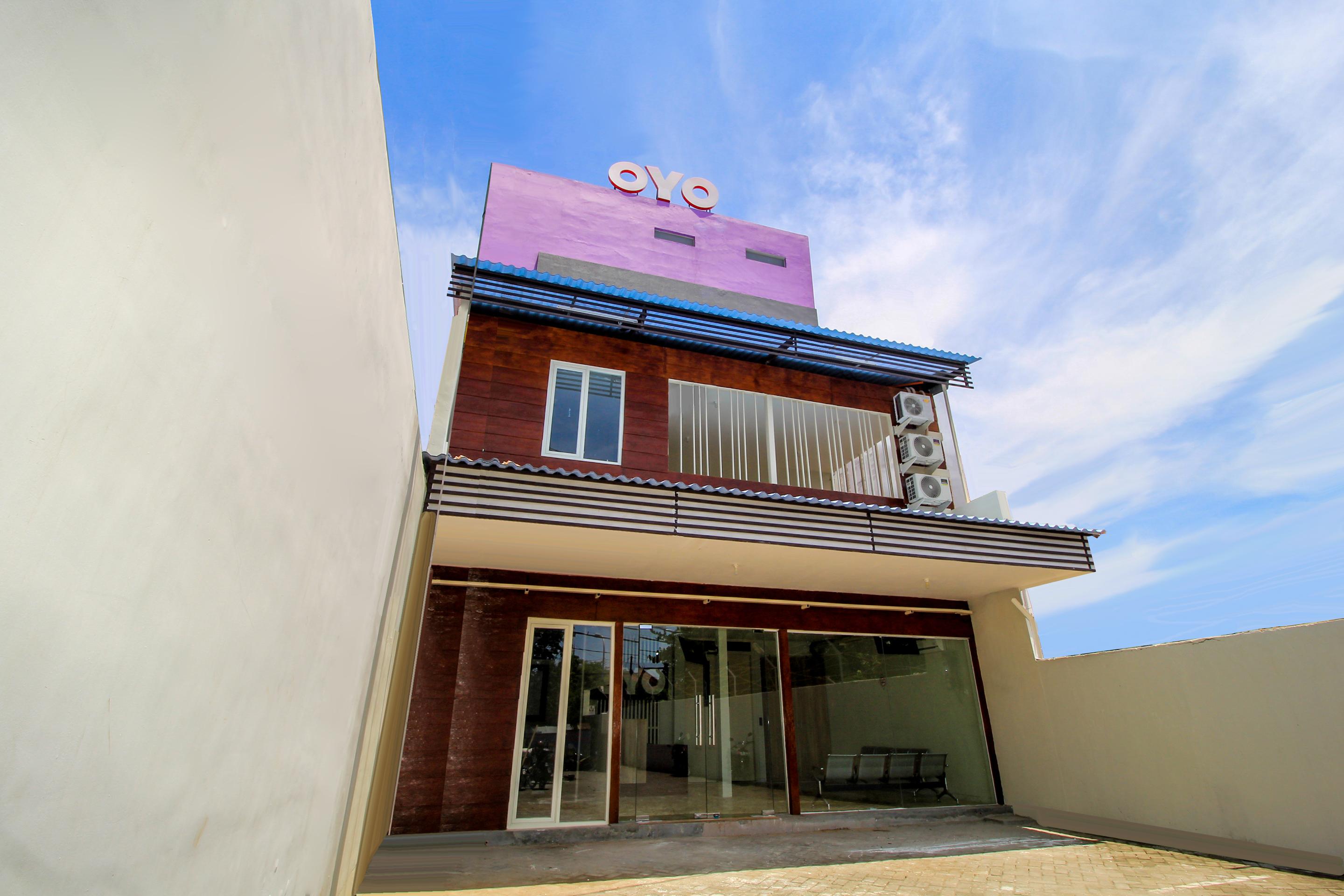 Super Oyo 168 K-15 Residence Surabaya Exteriör bild